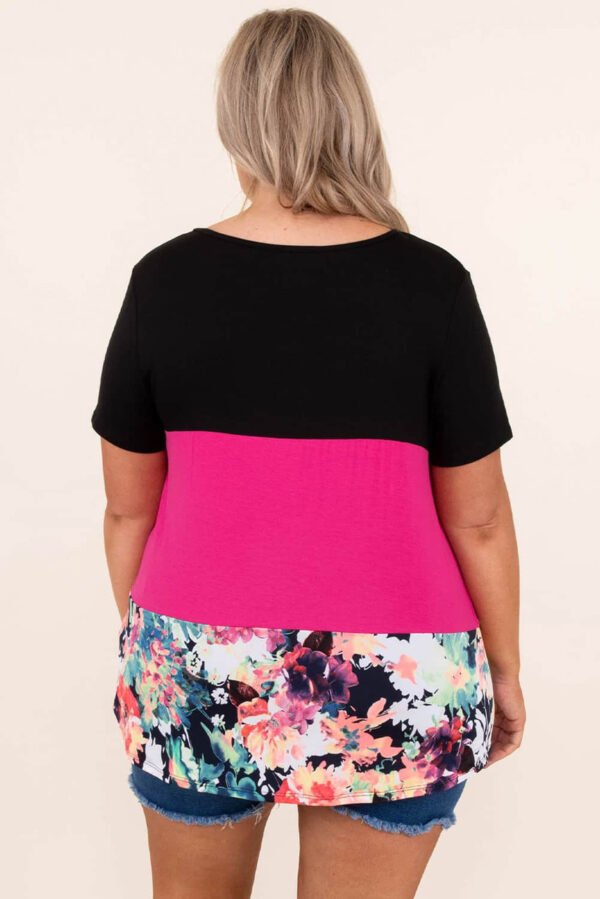 Black Floral Color Block Sequin Pocket Plus Size Tee