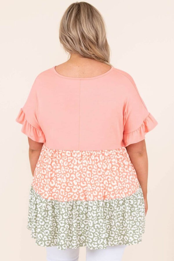 Pink Ruffled Short Sleeve Leopard Splicing Flowy Plus Size Top