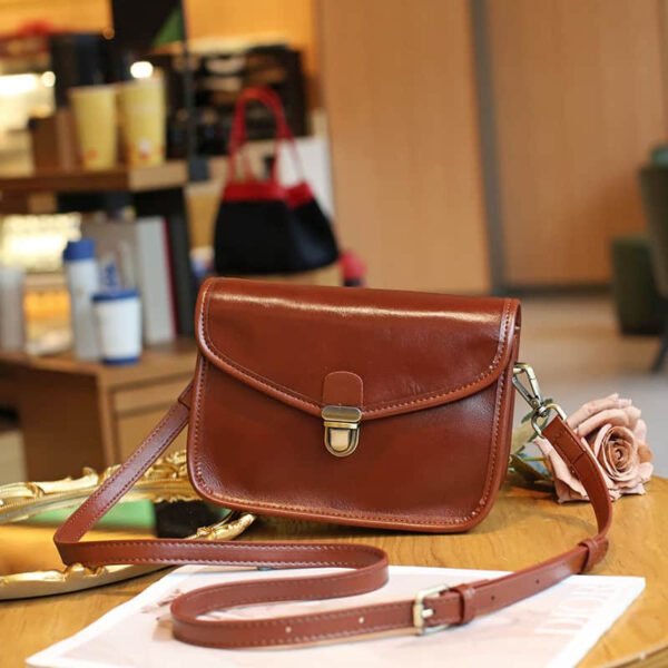 Women’s Messenger Bag Large Capacity Genuine Leather High Sense