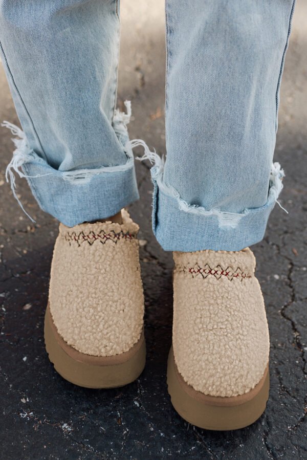 Oatmeal Embroidered Sherpa Plush Thick Sole Snow Boots