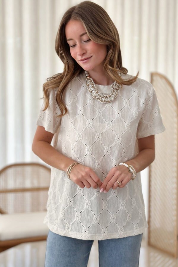 White Geometric Embroidered Slim Fit O Neck T Shirt
