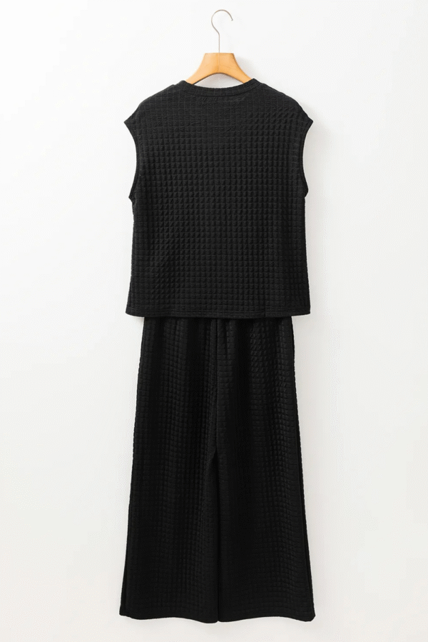 Color black Sequined Star Textured Cap Sleeve Tee and Cropped Wide Leg Pants Set