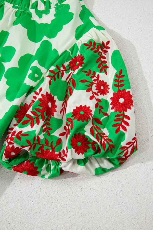 Green Contrast Embroidered Puff Short Sleeve Floral Blouse