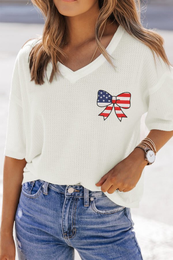 White Embroidered Stars Stripes Bowknot Logo Textured Knit T Shirt