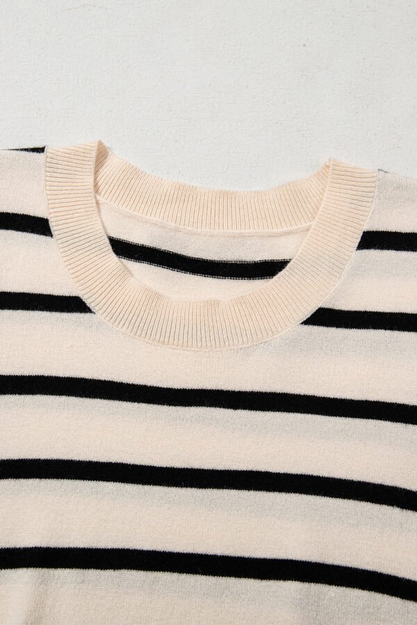 Black Stripe Ribbed Trim Round Neck Bubble Sleeve Knitted Top