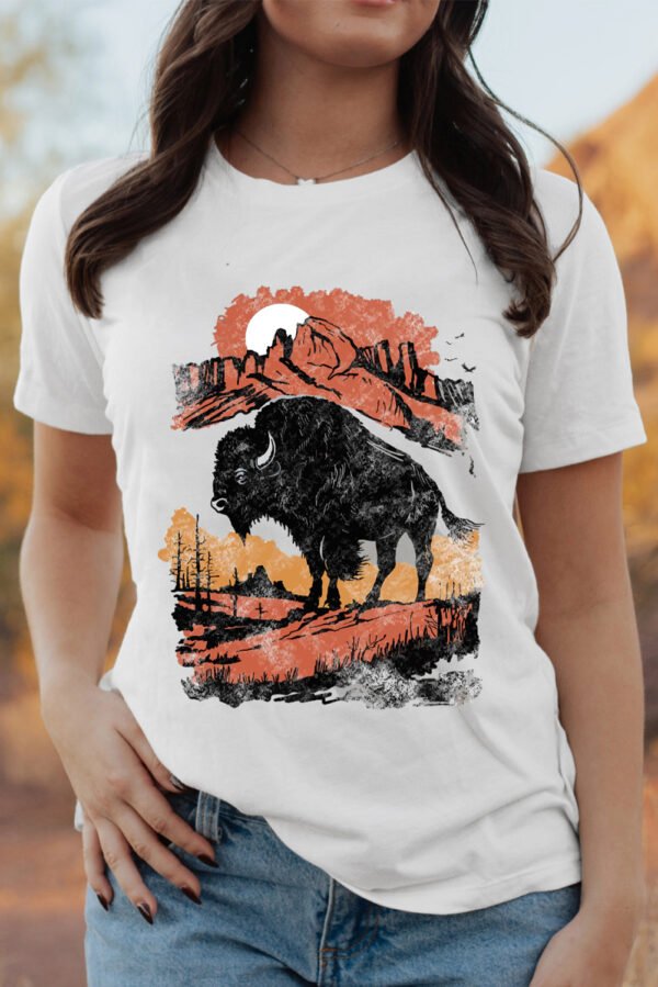 White Western Buffalo On Plains Graphic Crew Neck Tee