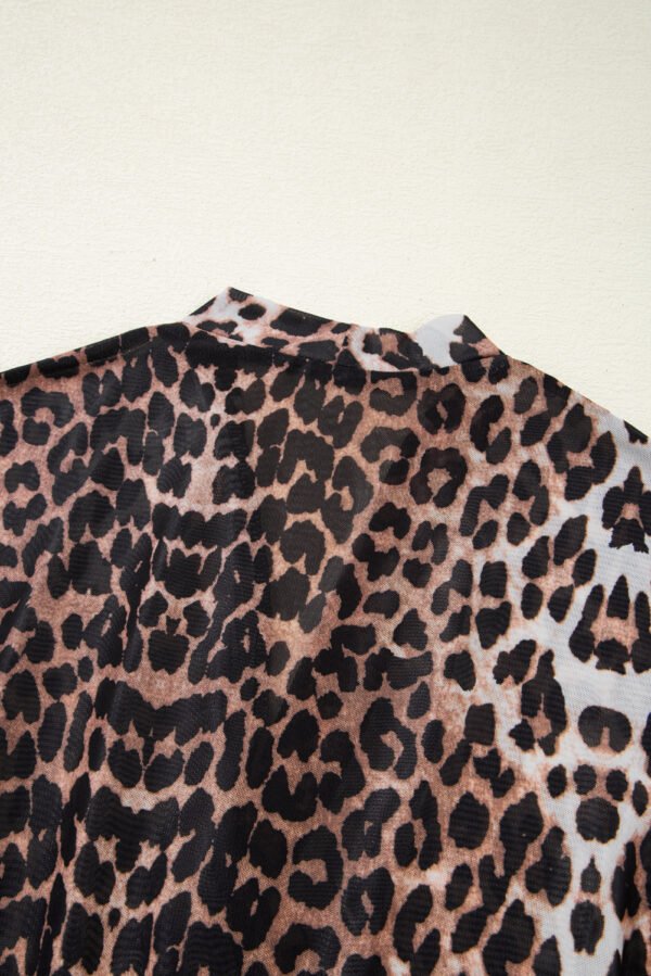 Black Leopard Wrapped V Neck Slim Short Sleeve Top