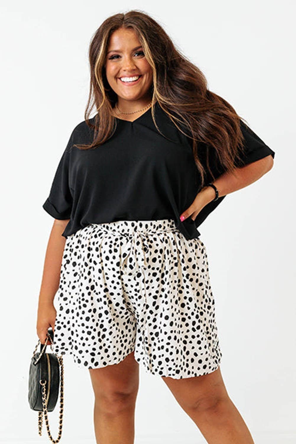 Black Seamed Back High Low Hem V Neck Cuffed Sleeve Plus Size Tee