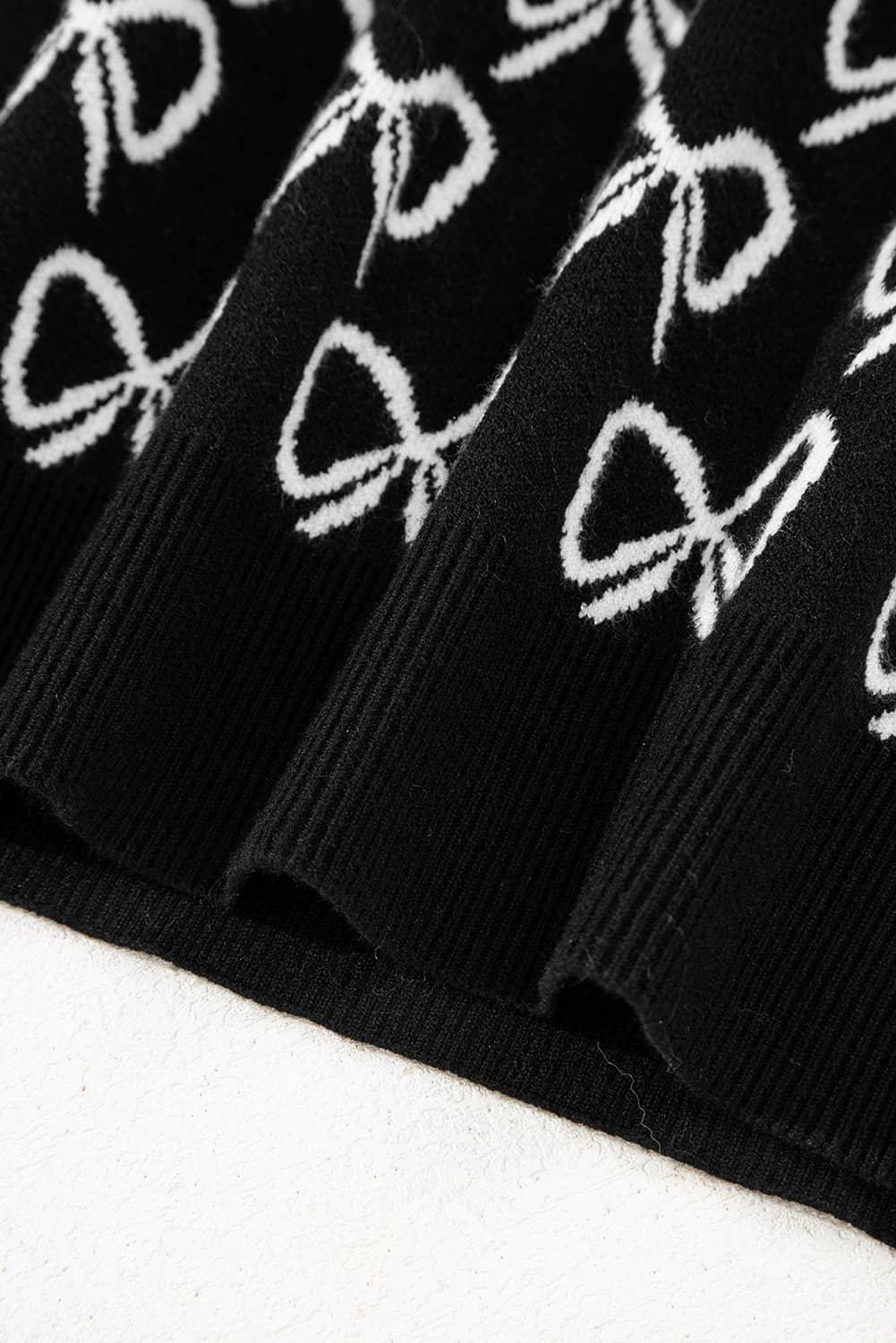 Black Cute Bow Pattern Drop Shoulder Zipped Collar Sweater