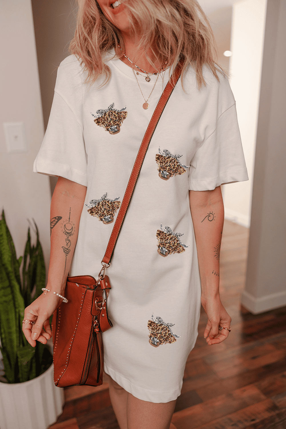 White Cute Heifer Patched Crewneck Shift T Shirt Dress