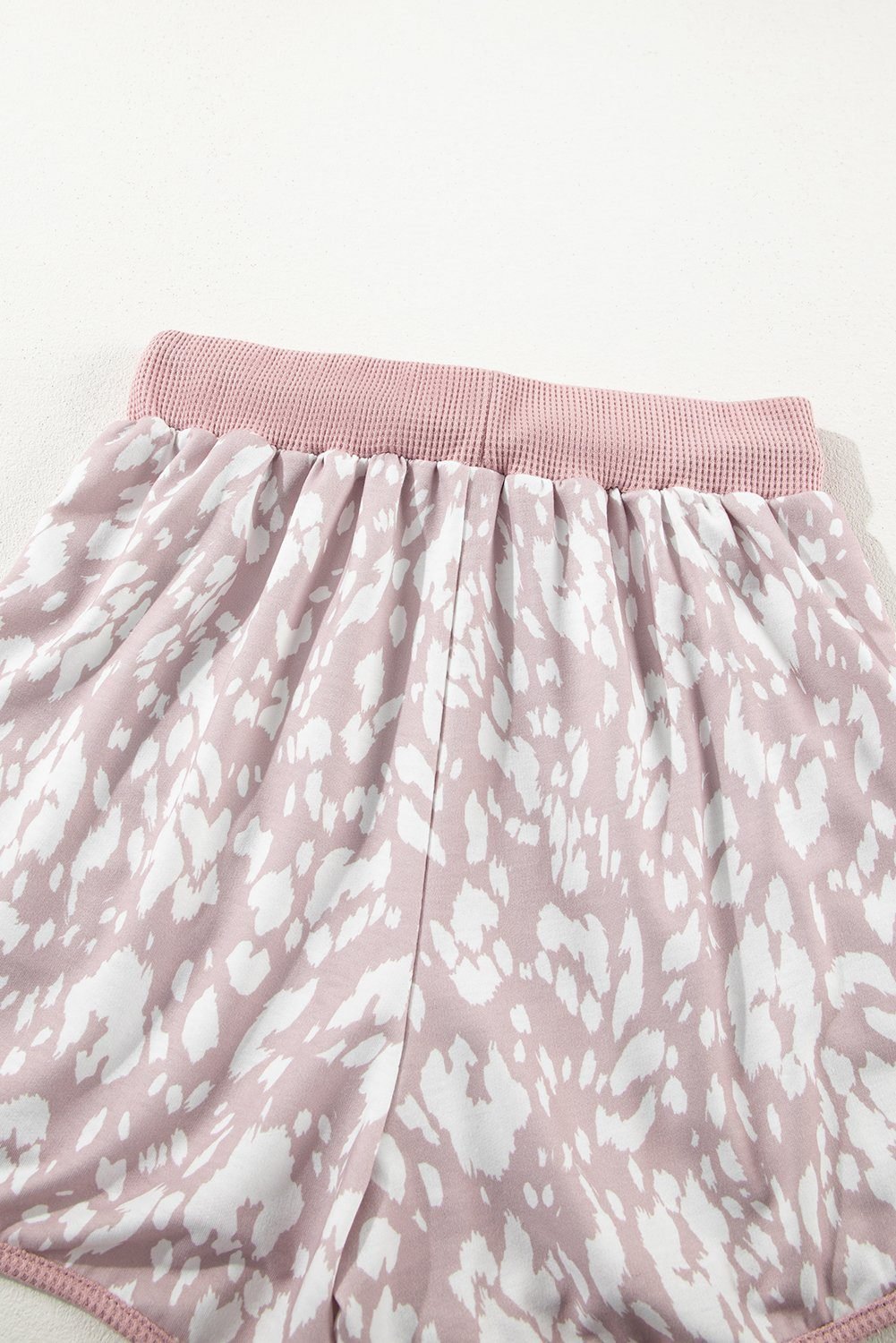 Khaki Classic Leopard Arched Hem Elastic Waist Casual Shorts