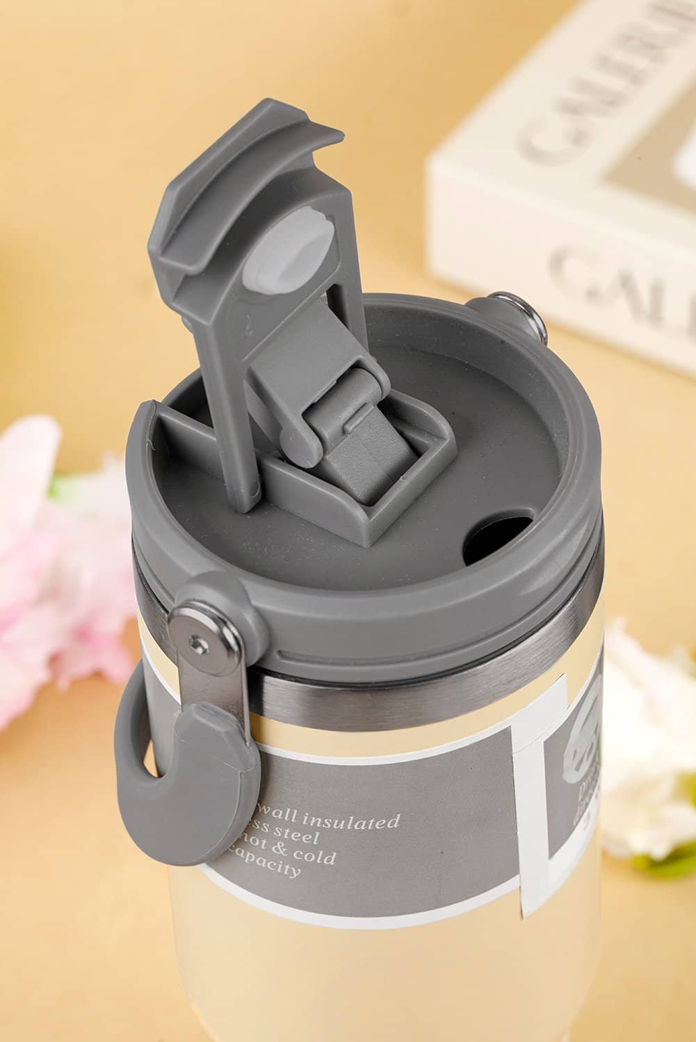 Jet Stream Minimalist Insulated Vacuum Cup With Handle 30Oz