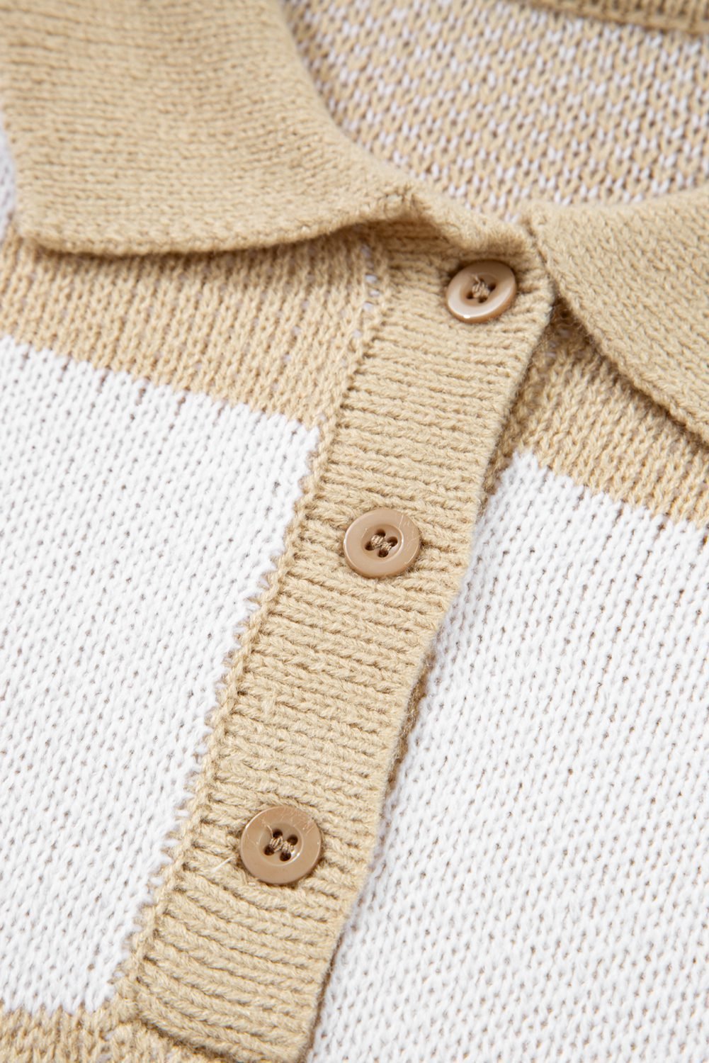 Light French Beige Checkered Pattern Polo Collar Loose Sweater