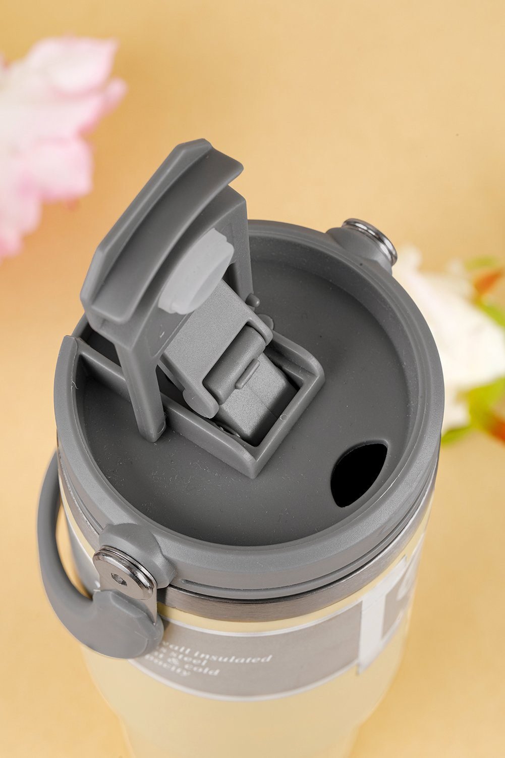 Jet Stream Minimalist Insulated Vacuum Cup With Handle 30Oz