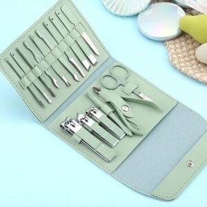 Grass Green 16Pcs Portable Manicure Nail Clippers Set