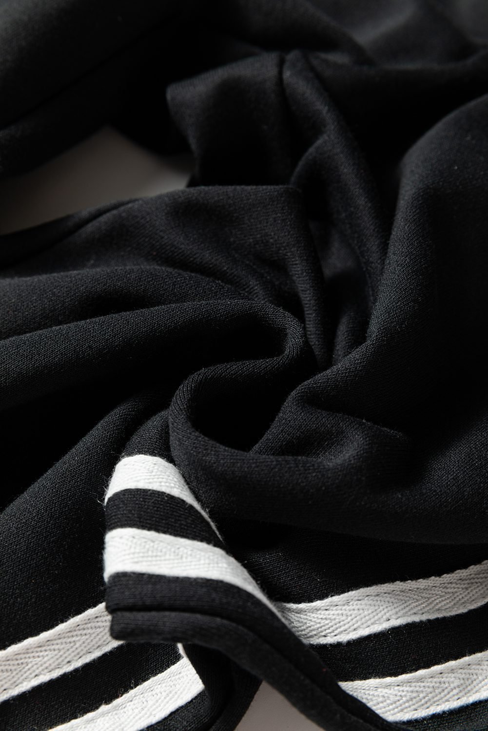 Black Varsity Striped Detail Crewneck Pullover Elastic Sweatpants 2Pcs Outfit