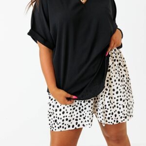 Black Seamed Back High Low Hem V Neck Cuffed Sleeve Plus Size Tee