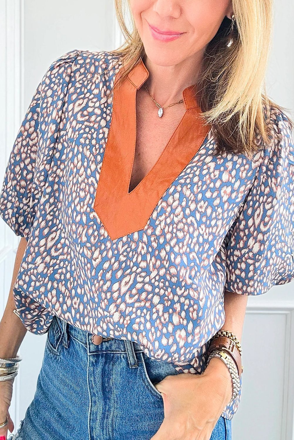 Ashleigh Blue Leopard Print Spot Contrast V Neck Half Puff Sleeve Shirt