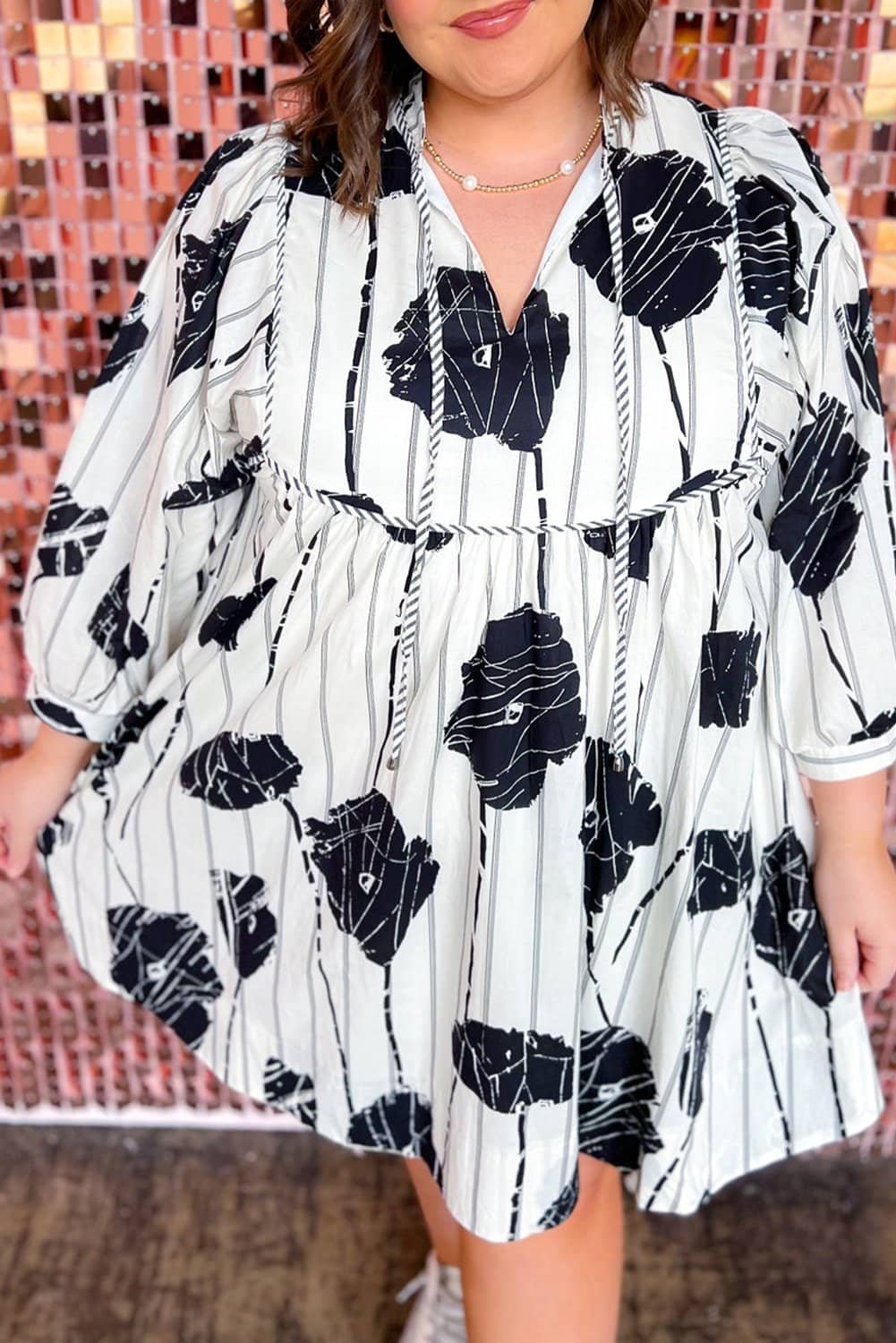 Black Plus Size Floral 3/4 Puff Sleeve Lace-Up Neck Mini Dress