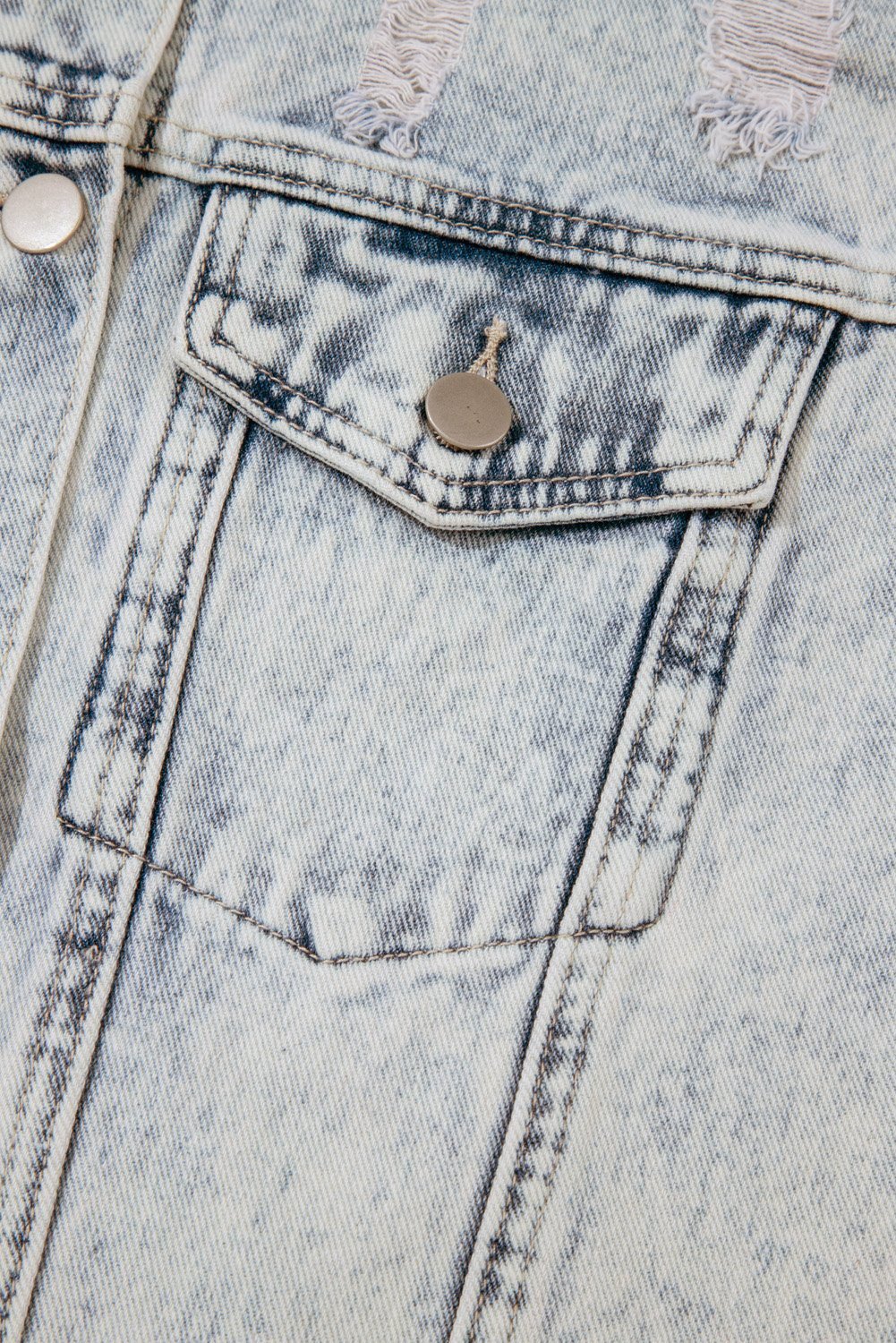 Beau Blue Light Wash Buttoned Chest Pocket Puff Sleeve Denim Jacket