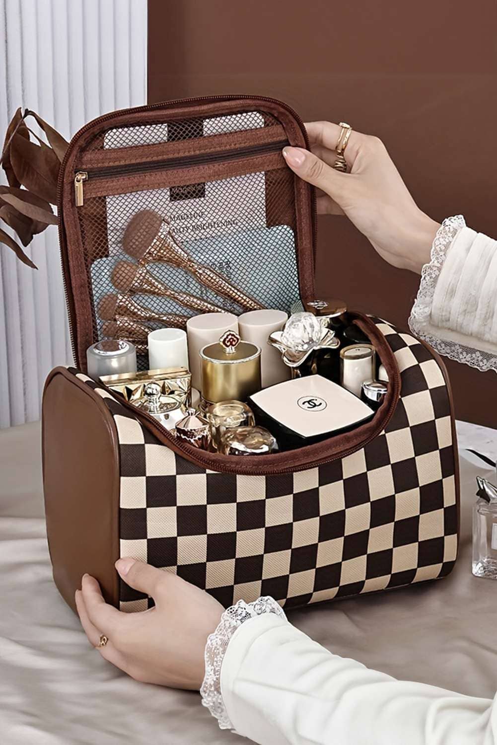 Black Checkered Pu Leather Zipper Makeup Bag