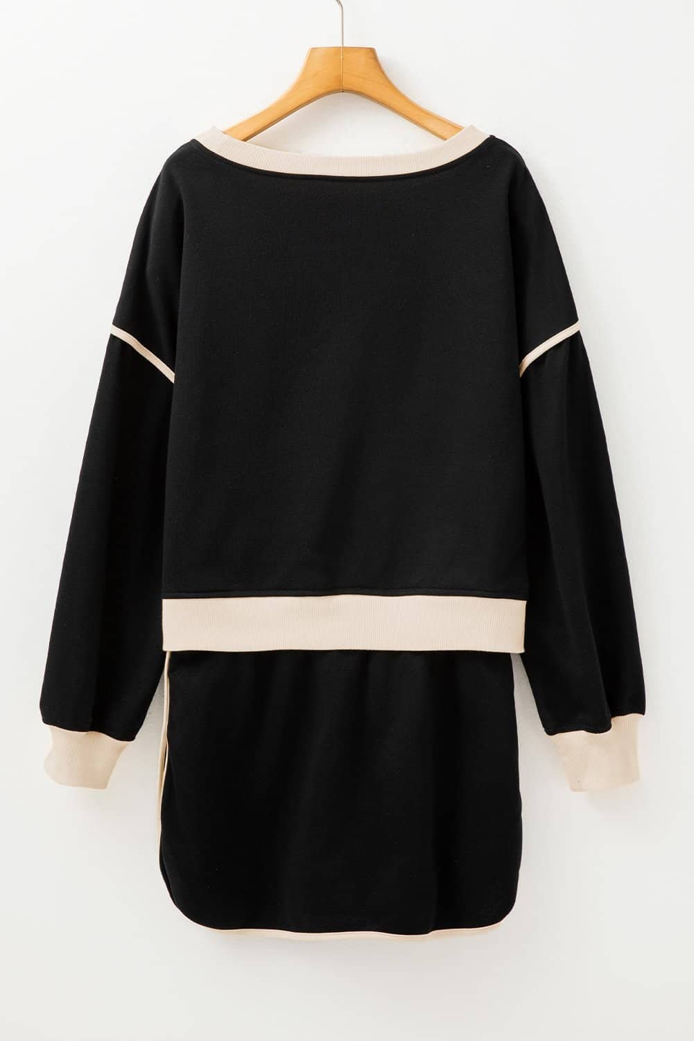 Black Color Contrast Loose Pullover And Lace-Up Waist Skort Set