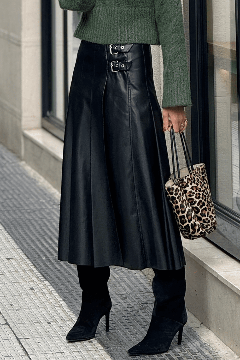 Black Faux Leather Retro Buckle Detail Pleated Stitch Flared Midi Skirt