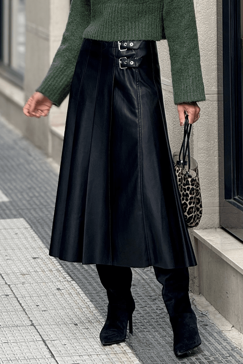 Black Faux Leather Retro Buckle Detail Pleated Stitch Flared Midi Skirt