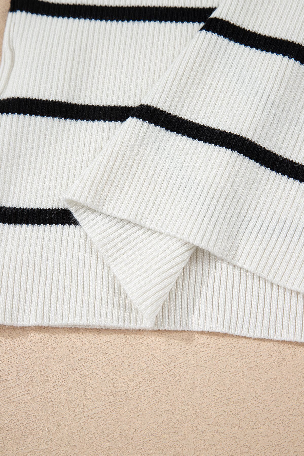 Black Striped Scalloped Edge U Neck Sleeveless Sweater Vest