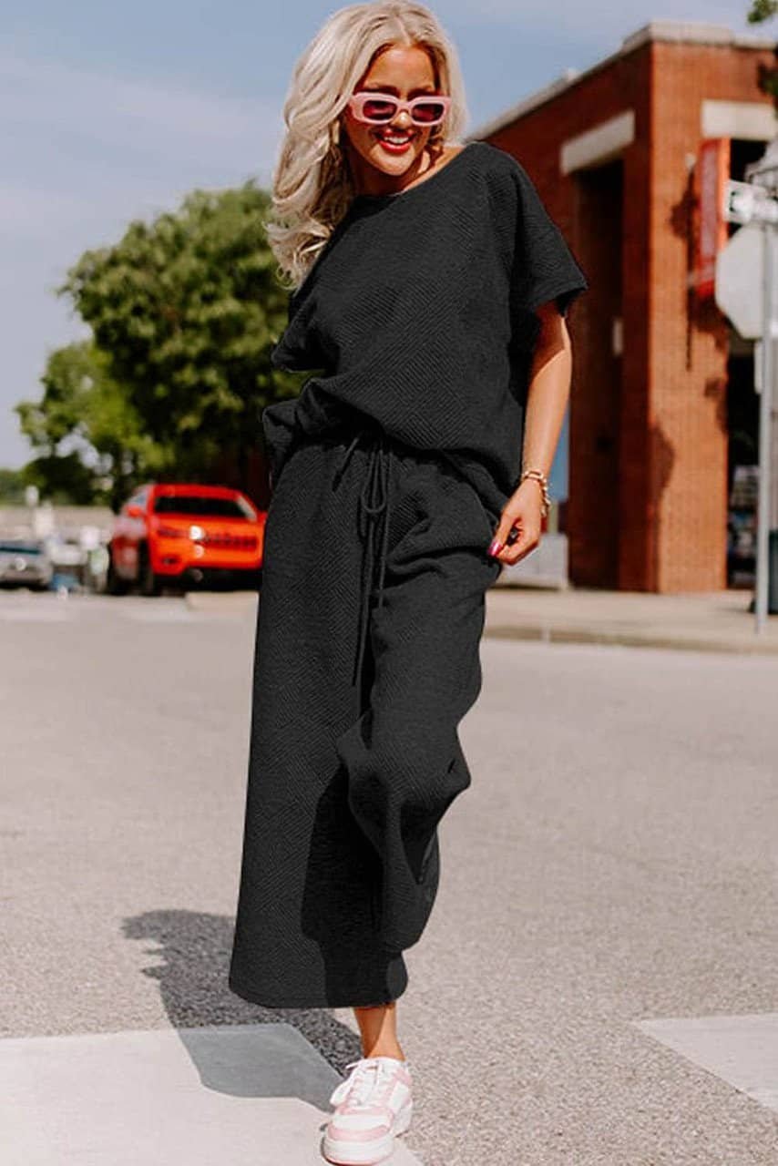Black Textured Loose Fit T Shirt And Drawstring Pants Set