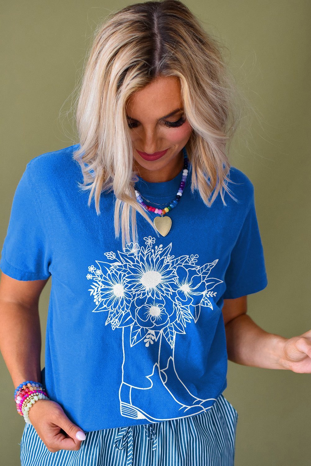 Blue Sunflower Boots Graphic Western Fashion T Shirt