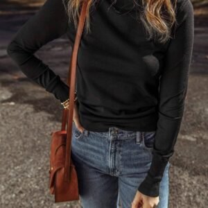 Black Solid Color Slim Fit Lightweight Crew Neck Sweater