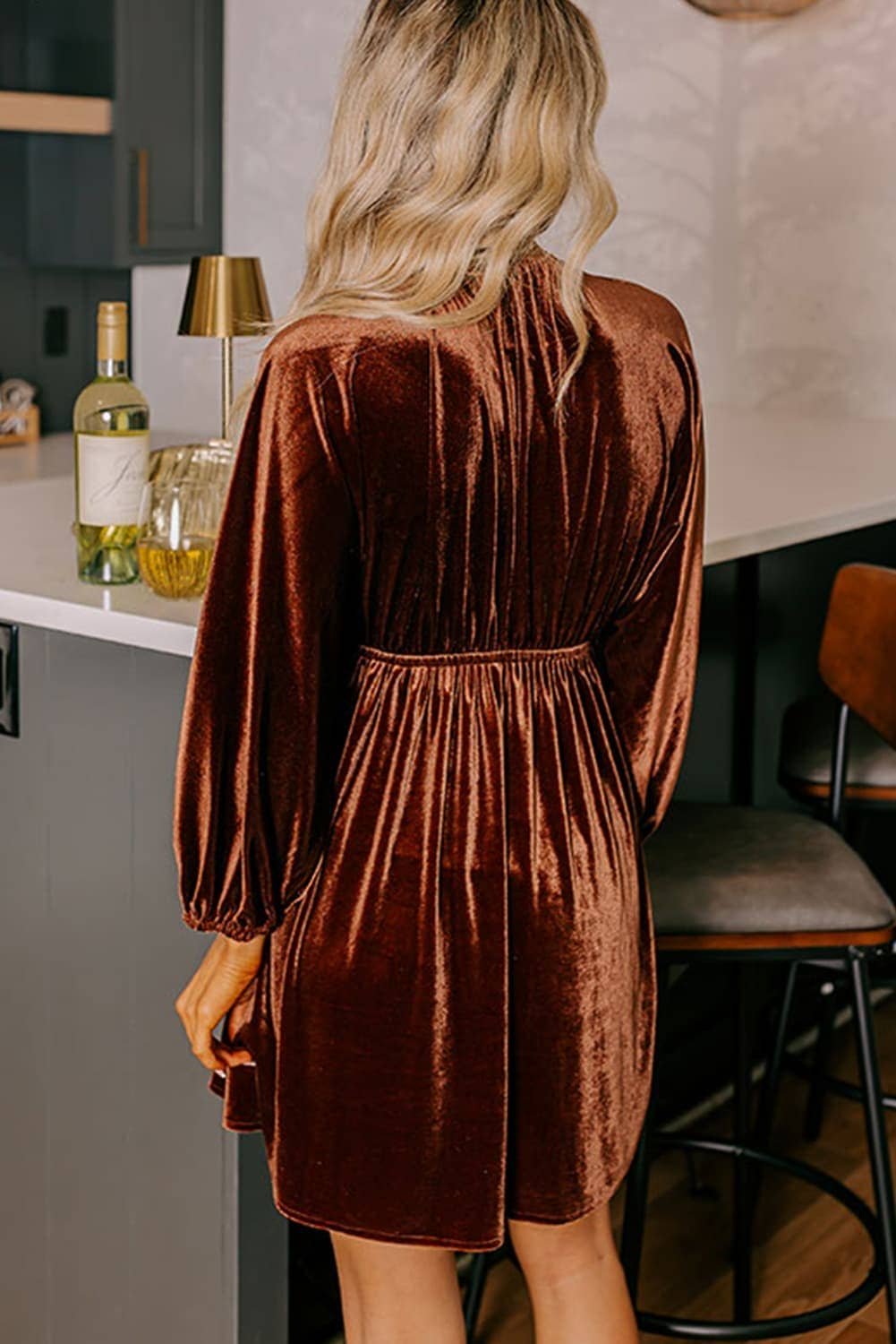 Clay Elastic V Neck Puff Sleeve Short Velvet Dress