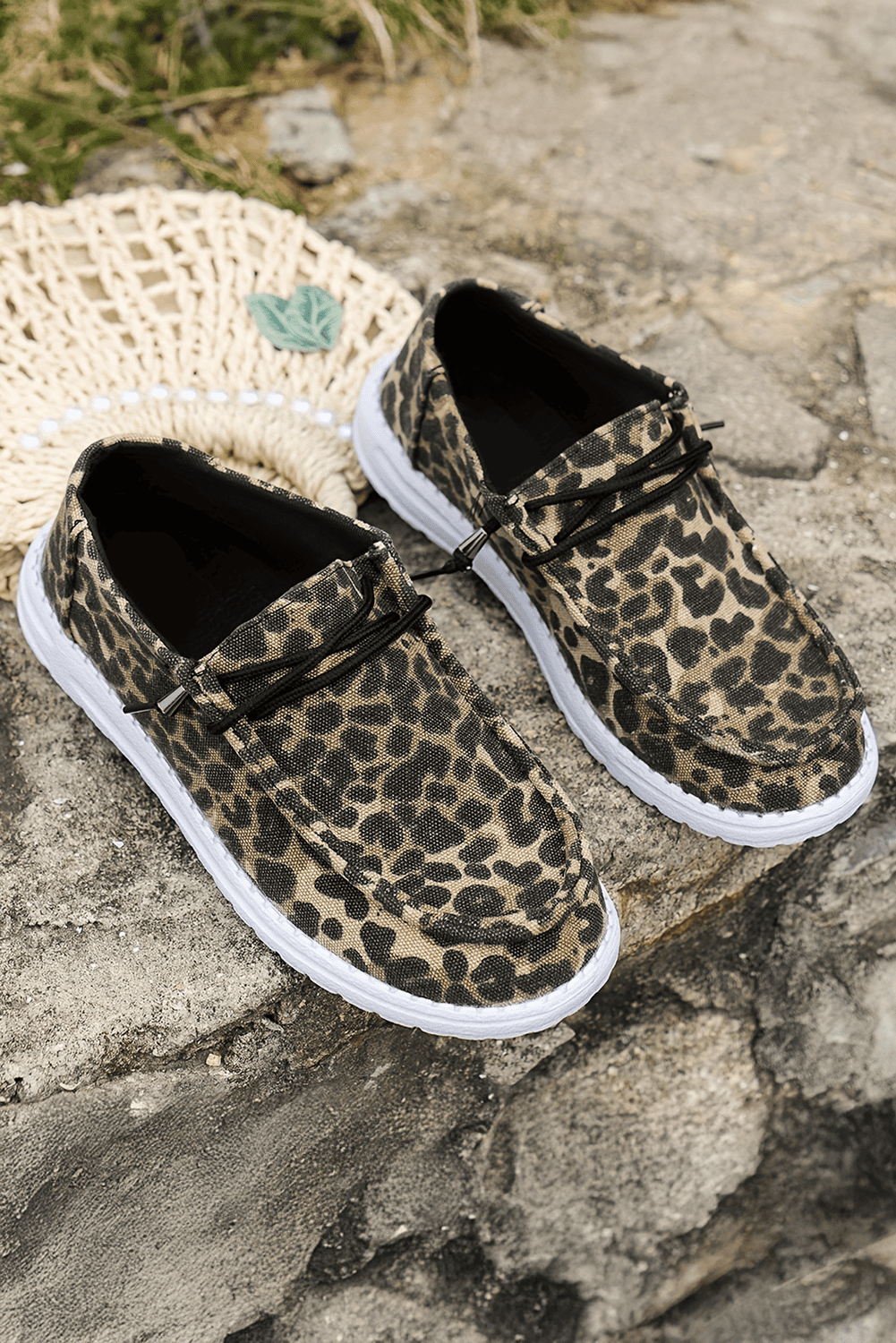 Coffee Lace-Up Decor Leopard Canvas Shoes