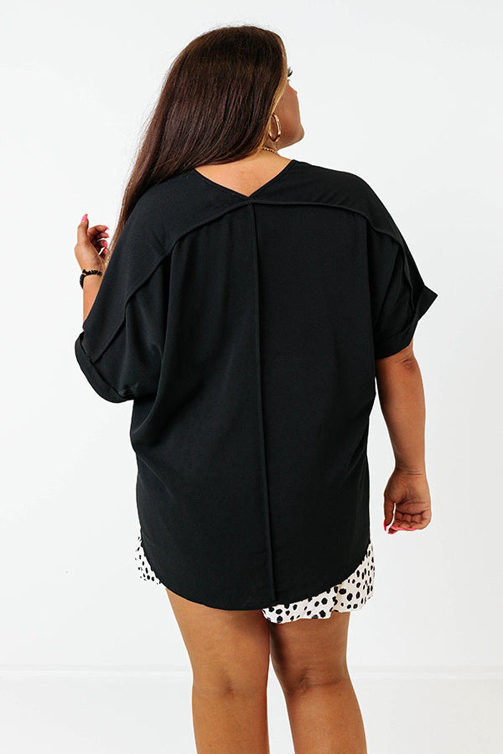 Black Seamed Back High Low Hem V Neck Cuffed Sleeve Plus Size Tee