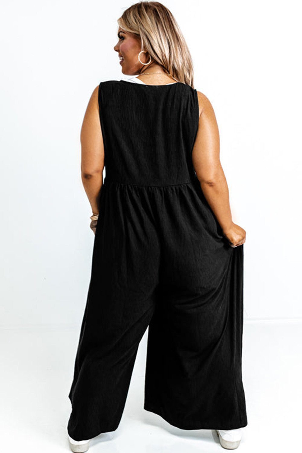 Black Plus Size Sleeveless Button Front Loose Jumpsuit