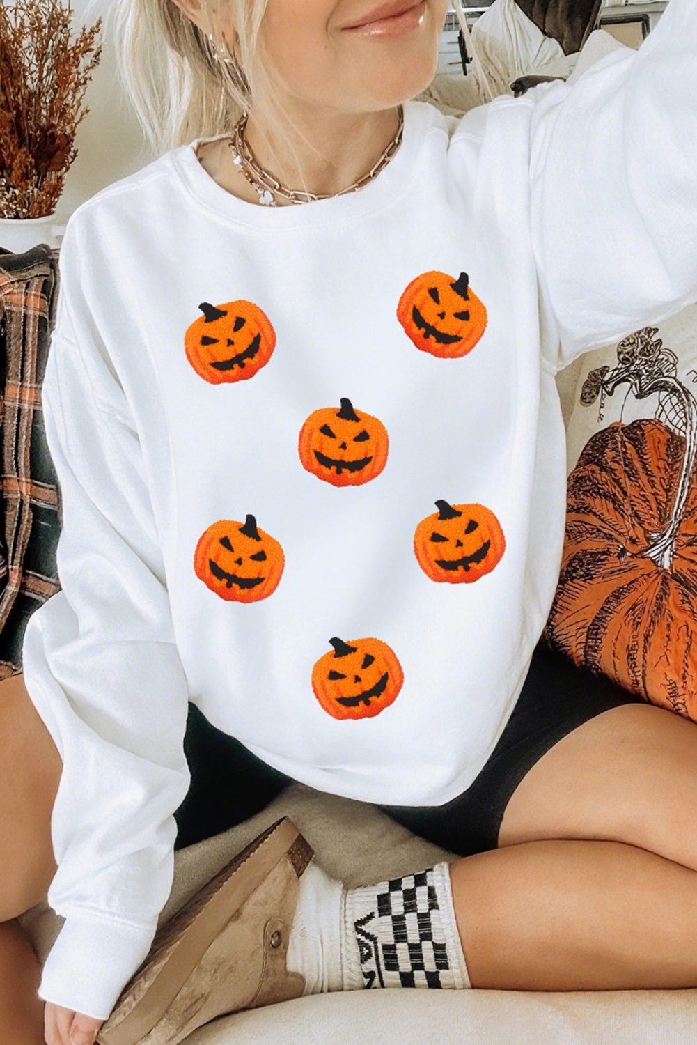 White Pumpkin Face Patched Pattern Halloween Crew Neck Sweatshirt