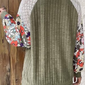 Vineyard Green Plus Size Textured Floral Patchwork Raglan Sleeve Blouse