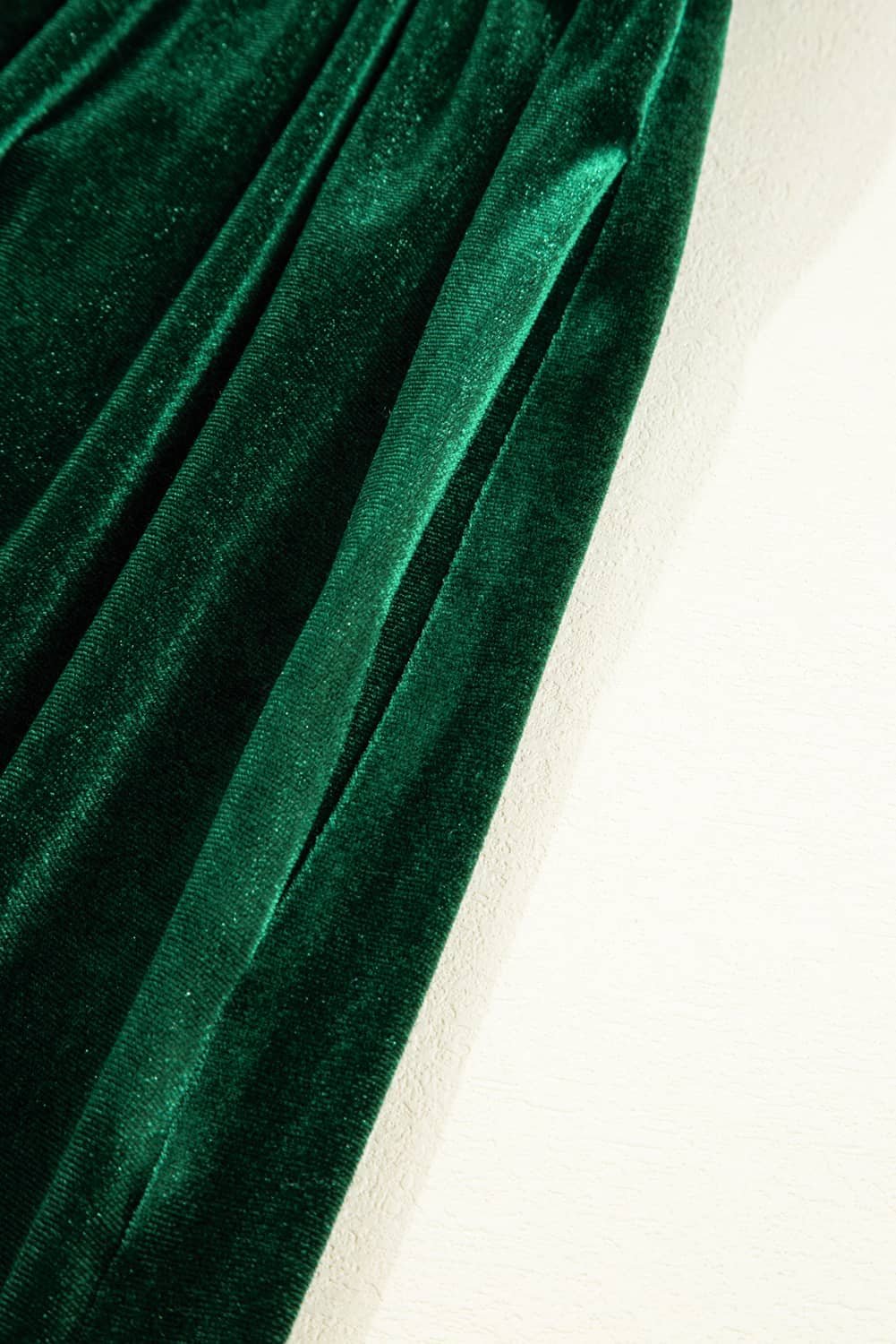 Evergreen Bowknot Decor High Waist Velvet Mini Dress