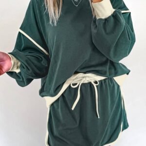 Evergreen Color Contrast Loose Pullover And Lace-Up Waist Skort Set