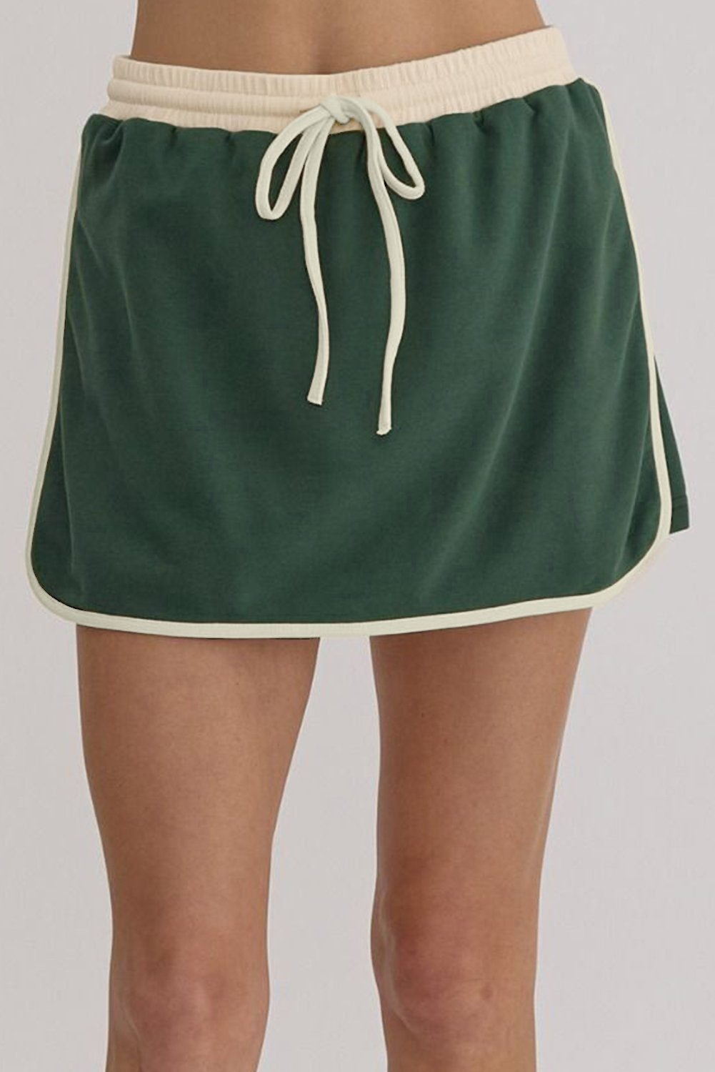 Evergreen Color Contrast Loose Pullover And Lace-Up Waist Skort Set