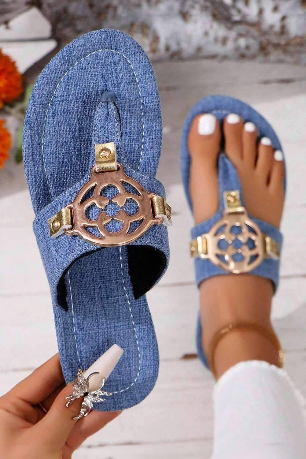 Dusk Blue Metal Dã©Cor Leather Thong Slippers