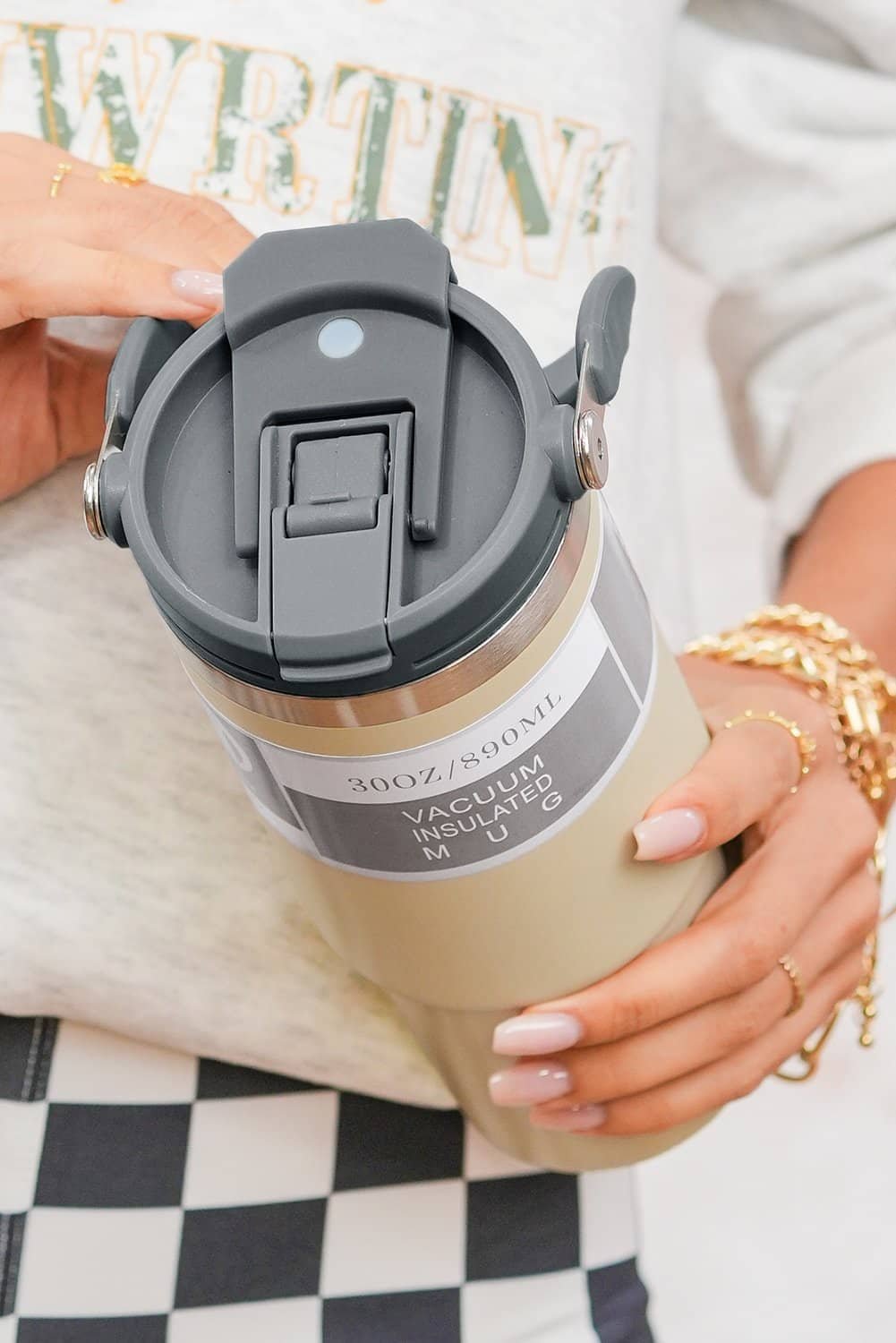 Jet Stream Minimalist Insulated Vacuum Cup With Handle 30Oz