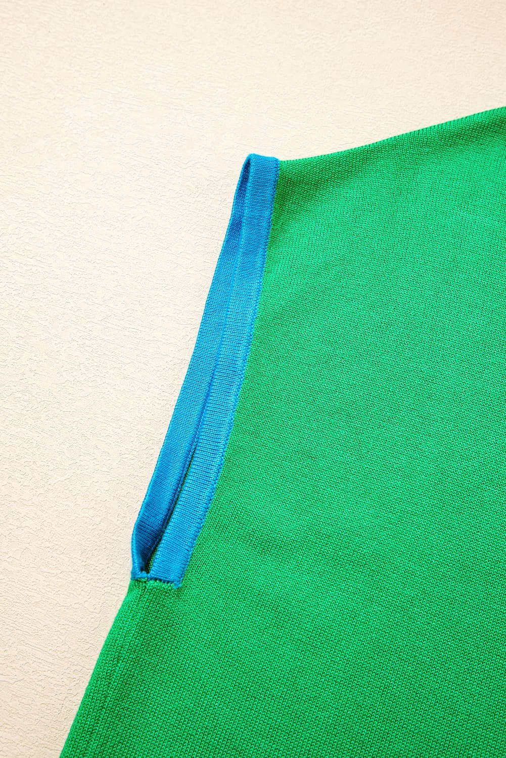 Green Contrast Trim Round Neck Short Sleeve Loose Knit Sweater