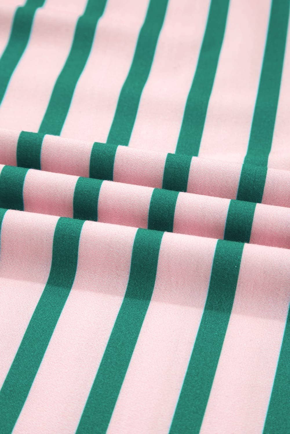 Green Stripe Color Block Exposed Seam Side Slit Plus Size Sweatshirt