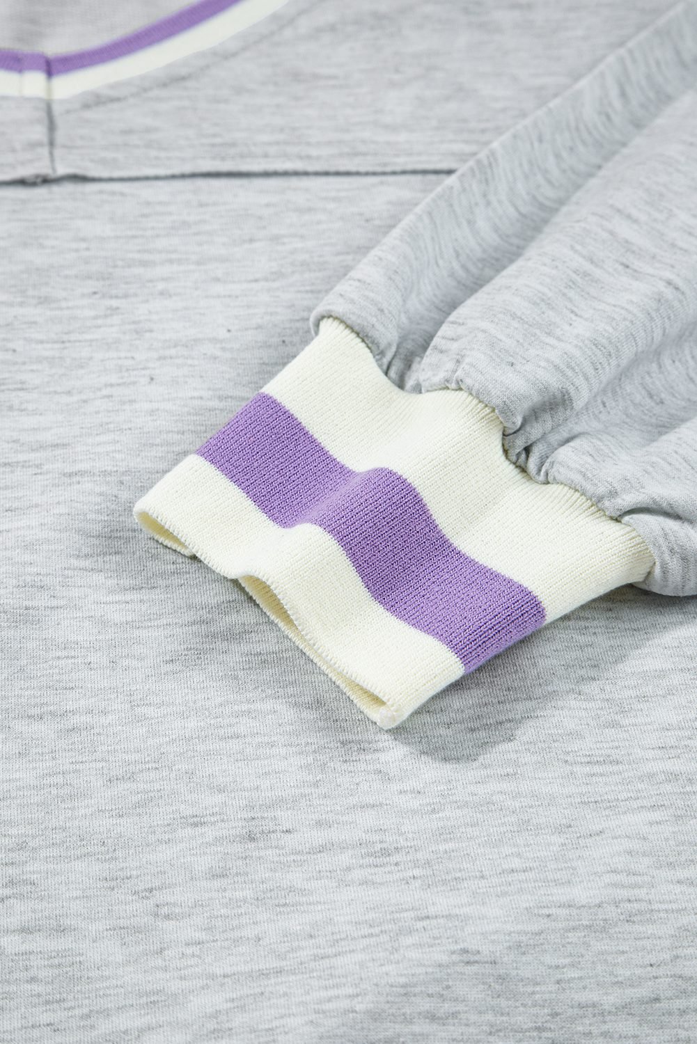 Light Grey Contrast Striped Bands Cropped Pullover And Athletic Short Set