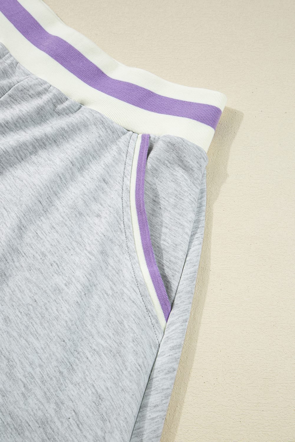 Light Grey Contrast Striped Bands Cropped Pullover And Athletic Short Set
