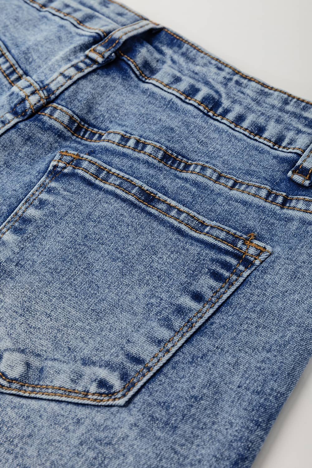 Myosotis Center Seam Cuffed Hem Straight High Waist Jeans