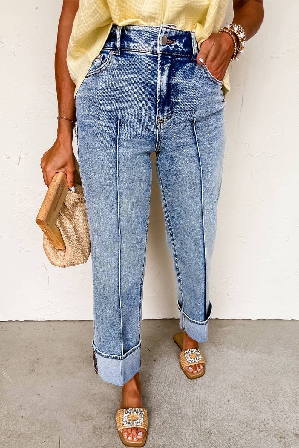 Myosotis Center Seam Cuffed Hem Straight High Waist Jeans