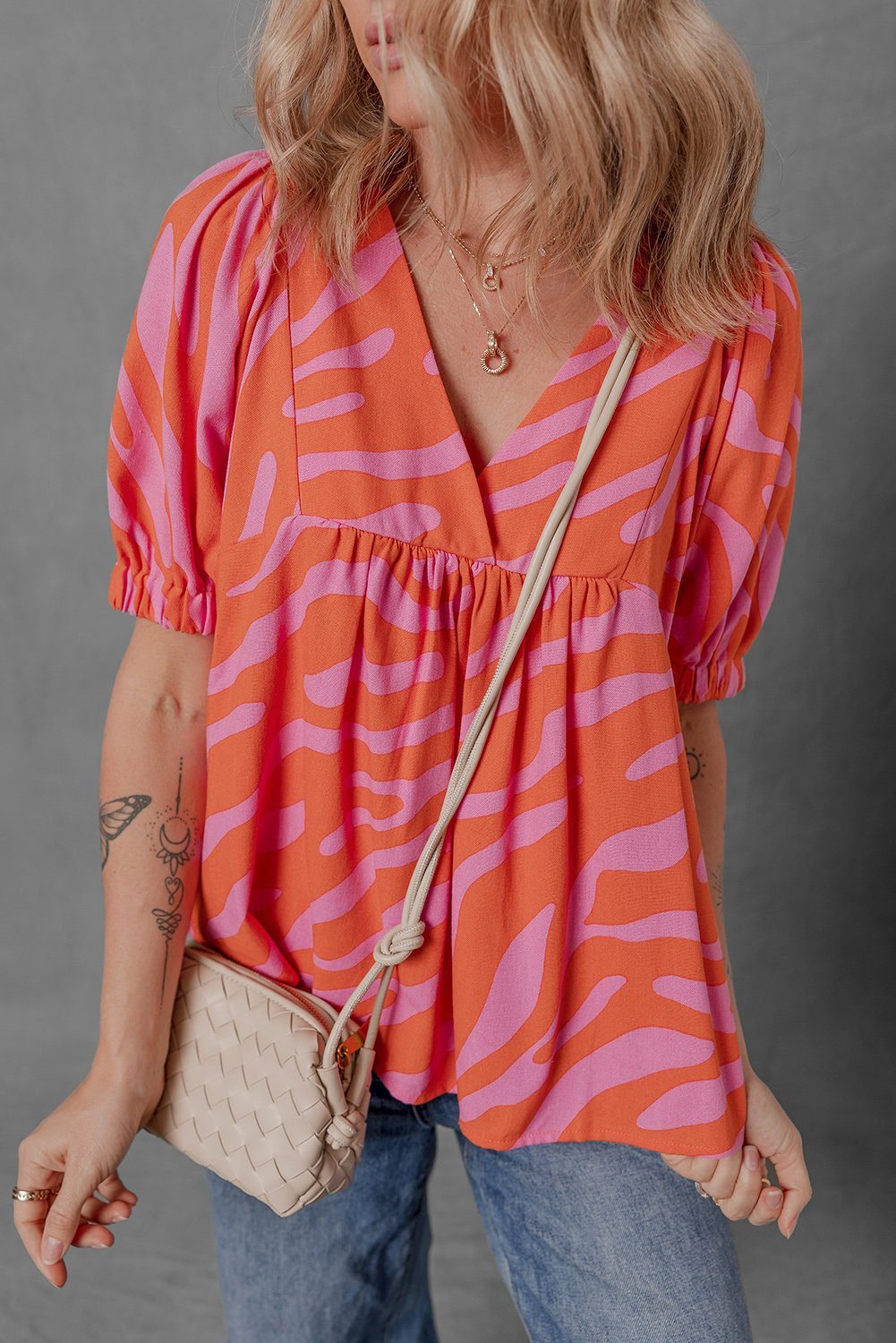 Orange Zebra Stripe Print Ruched Cuff Half Sleeve V Neck Blouse